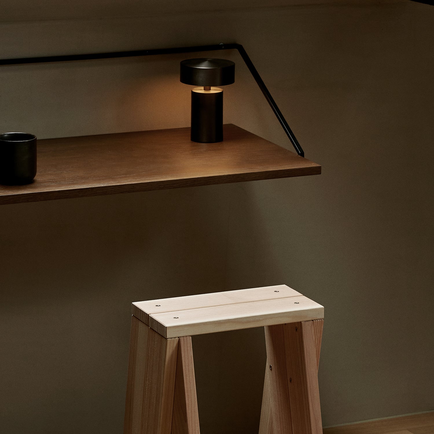 Column Portable Table Lamp - The Design Choice