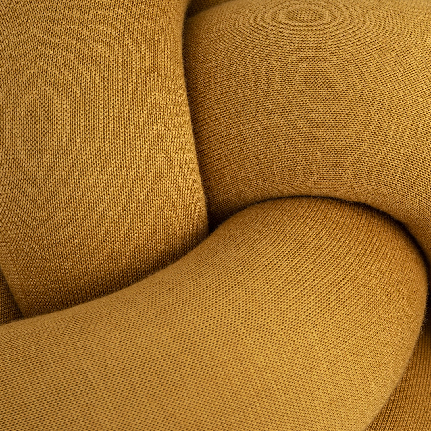 Knot Cushion XL - The Design Choice