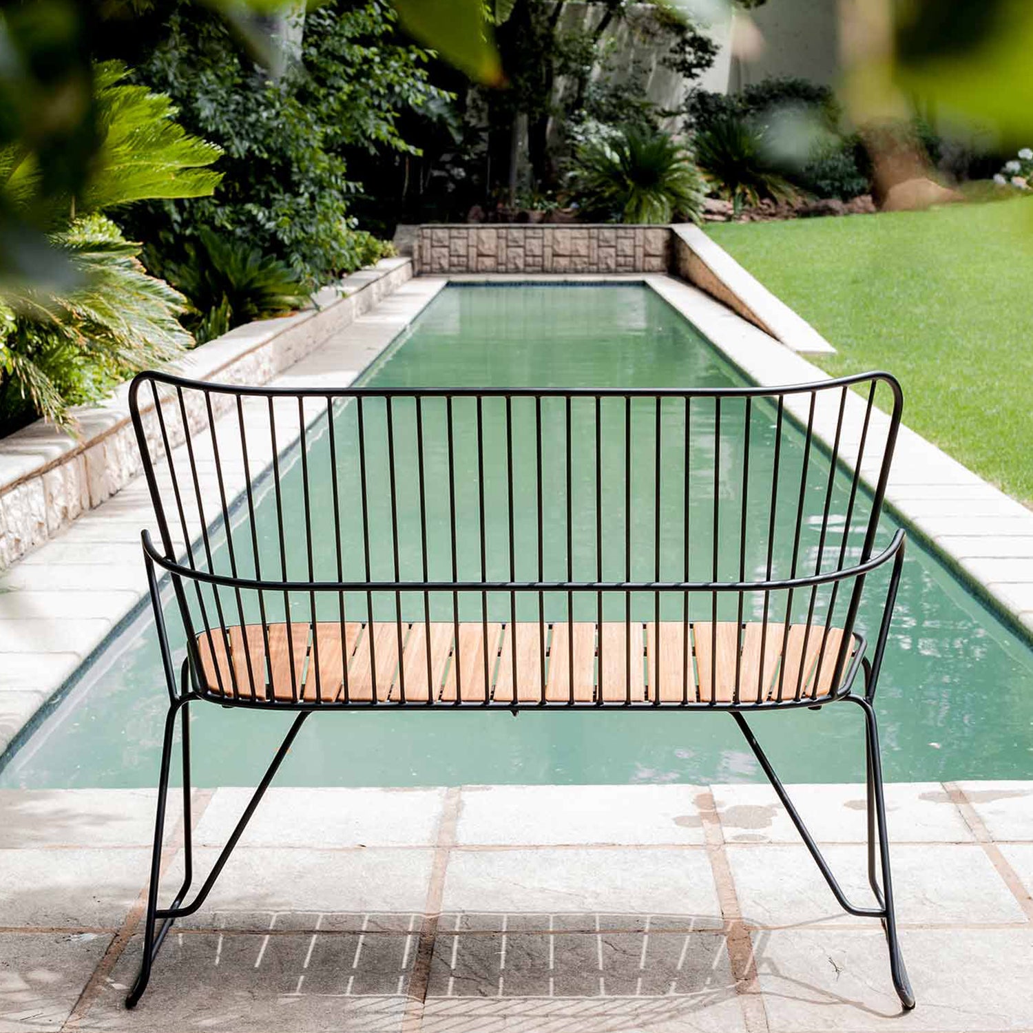 Paon Bench - The Design Choice