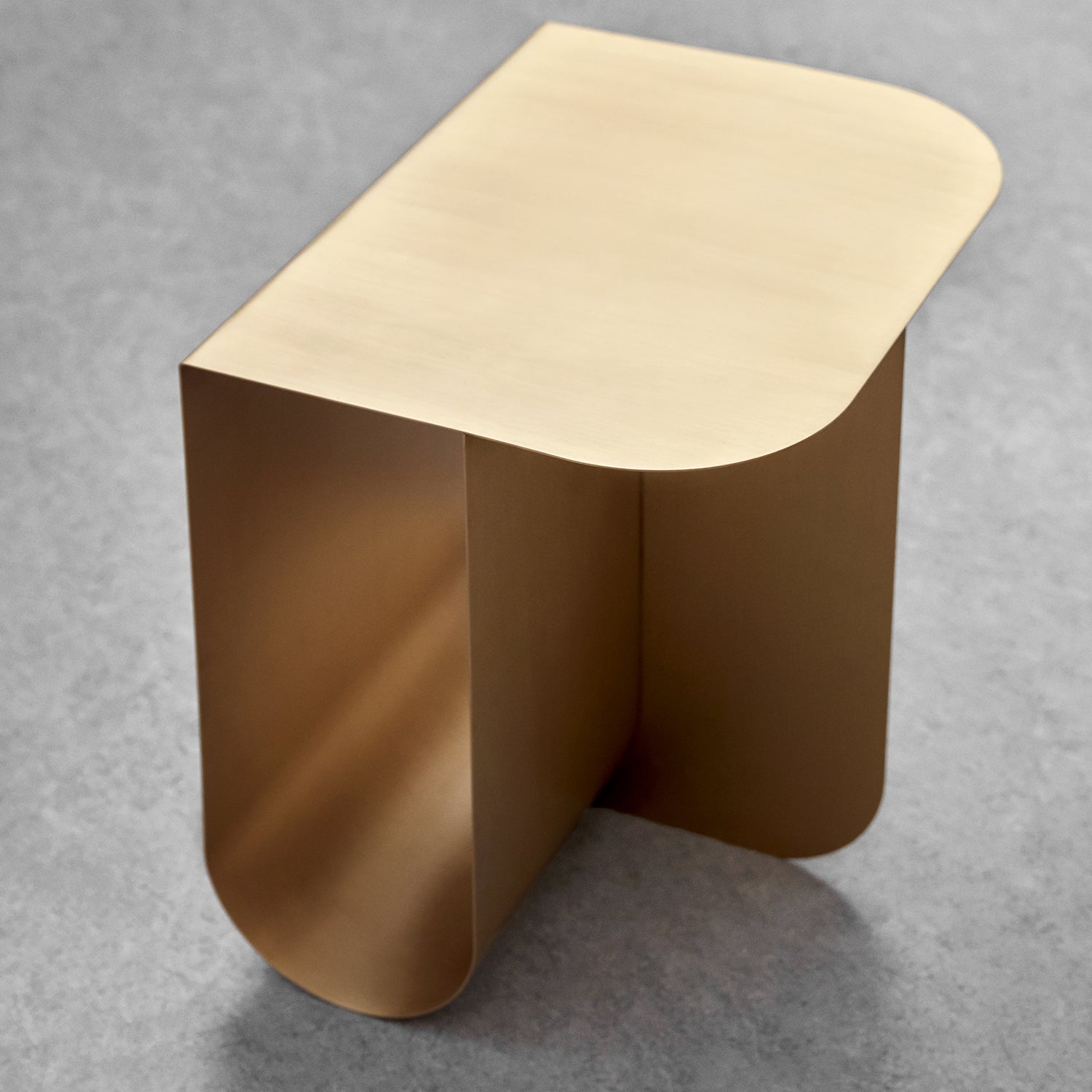 Mass Side Table - The Design Choice