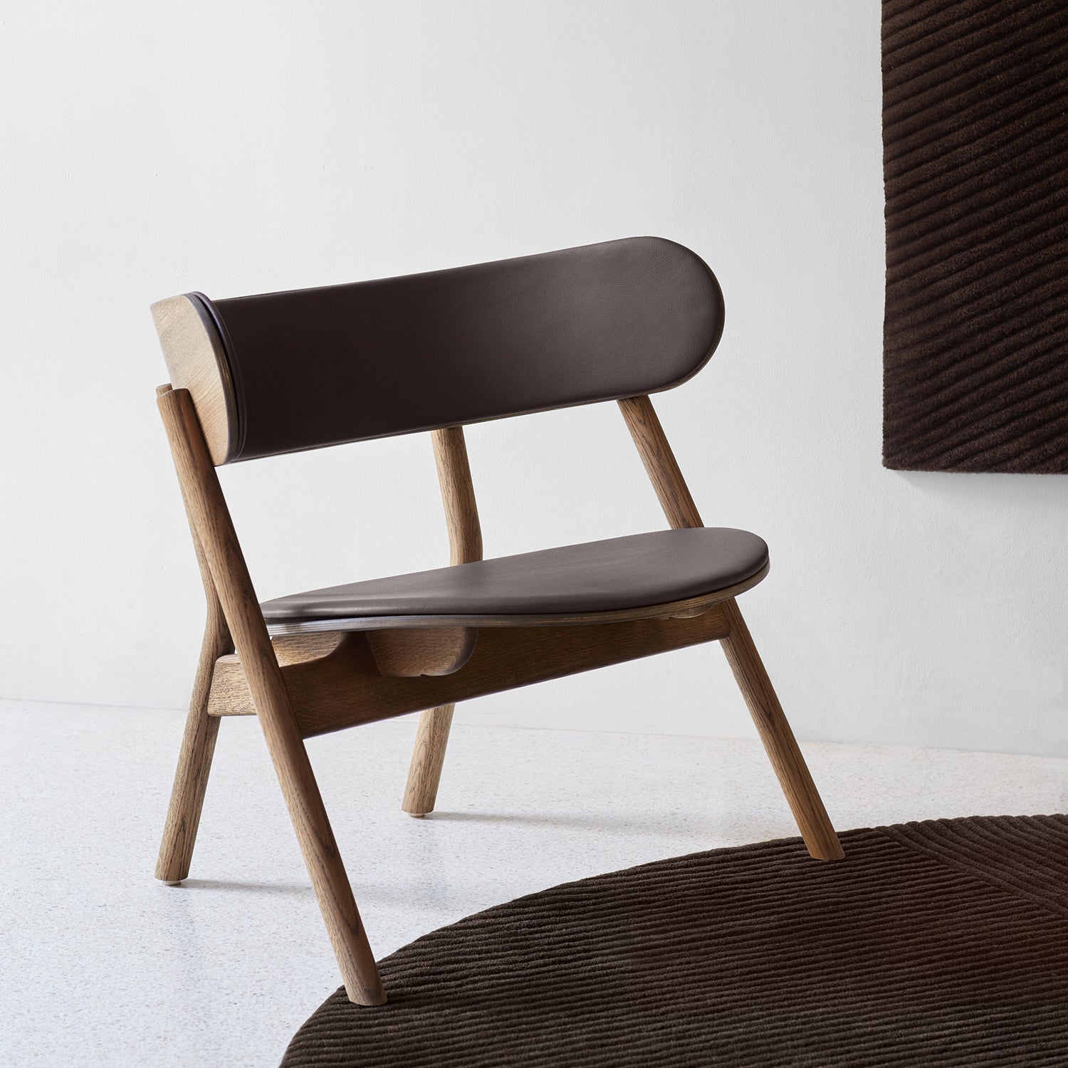 Oaki Lounge Chair - The Design Choice
