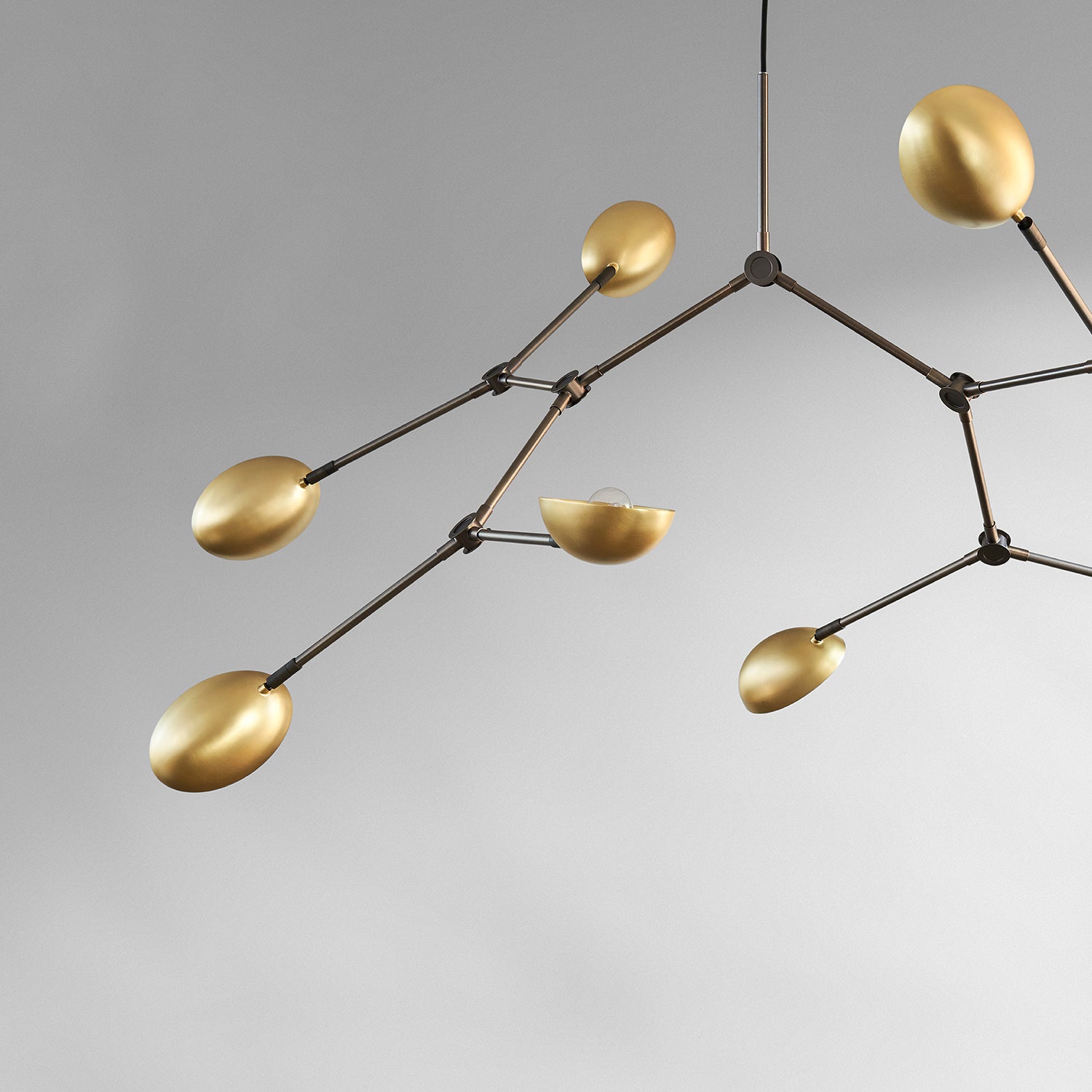 101 Copenhagen Drop Chandelier in brass