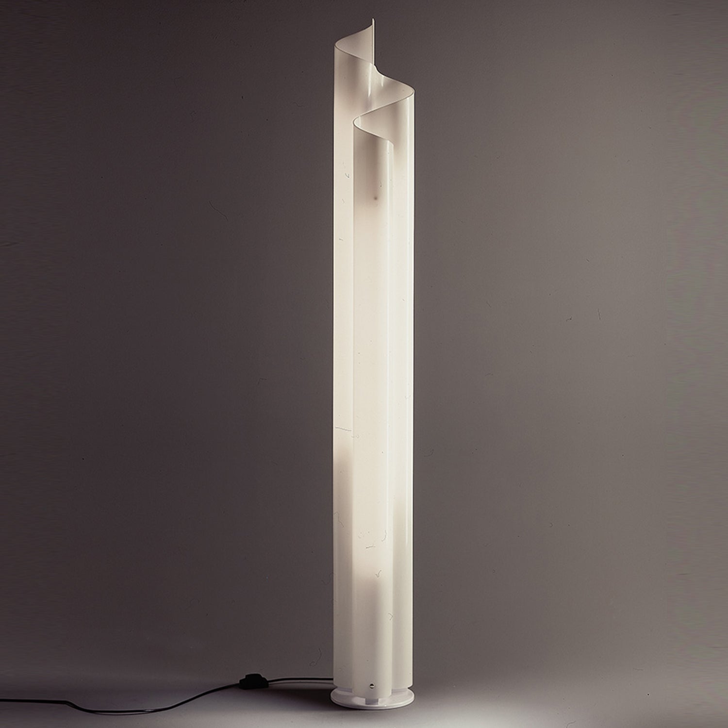 Artemide Chimera floor lamp ambience image