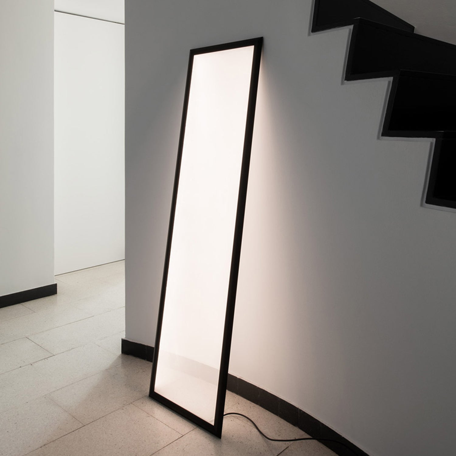 Artemide Discovery floor lamp in white ambience image