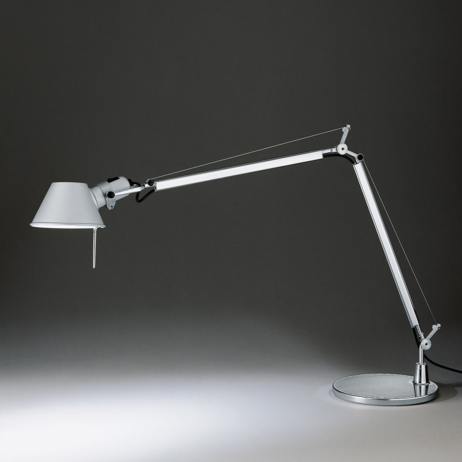 Artemide Tolomeo Table lamp in aluminium