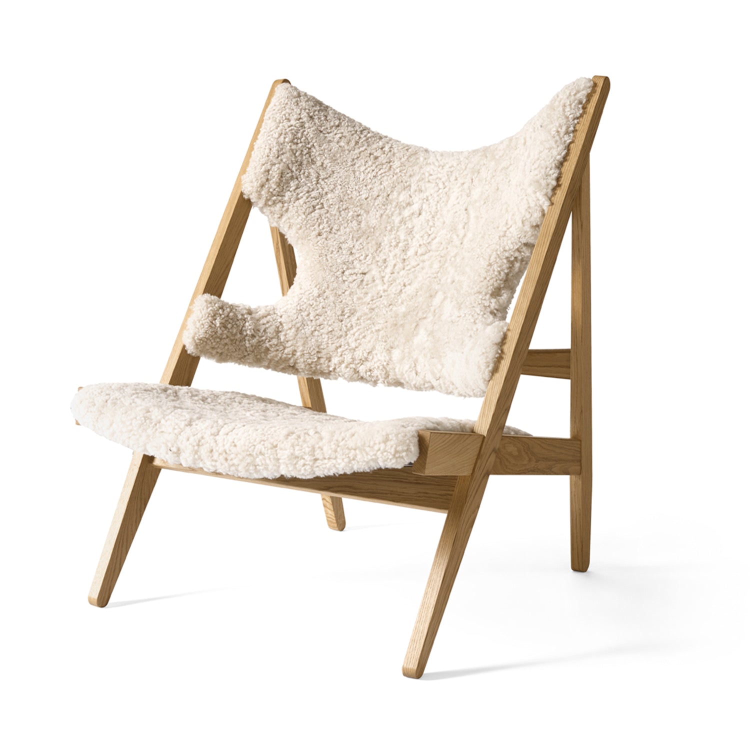 Knitting Lounge Chair - Audo Copenhagen Menu Knitting Lounge Chair SheepskinThe Design Choice