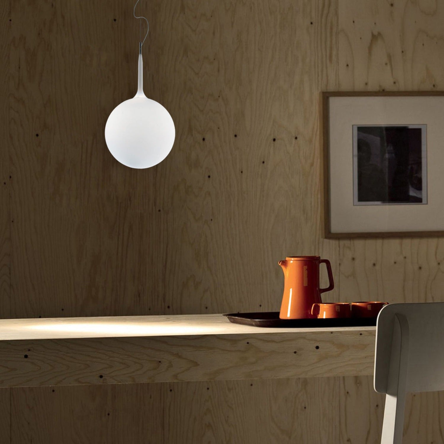 Artemide Castore pendant light ambience image