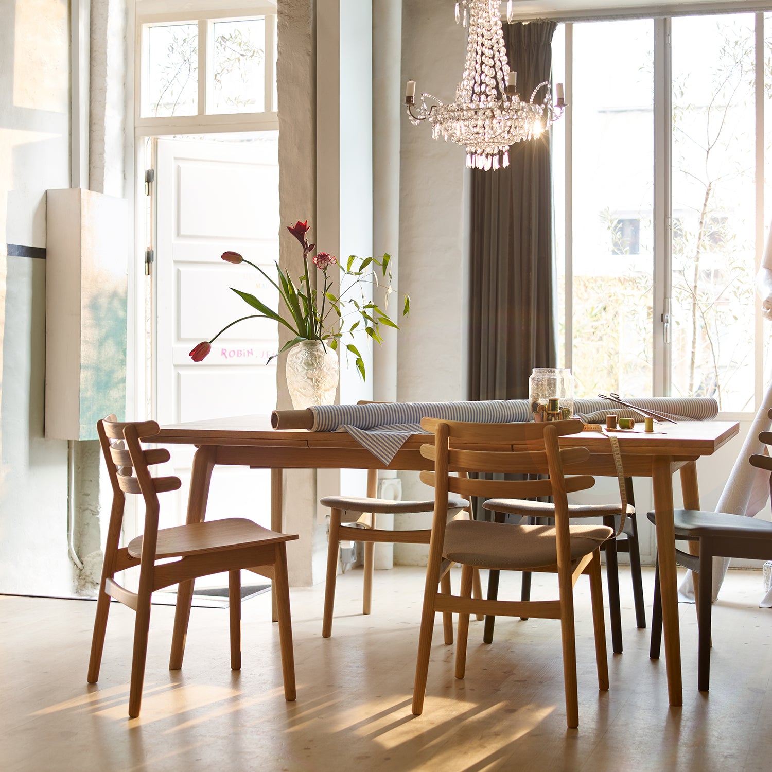 FDB Møbler C65 Extendable dining table ambience image