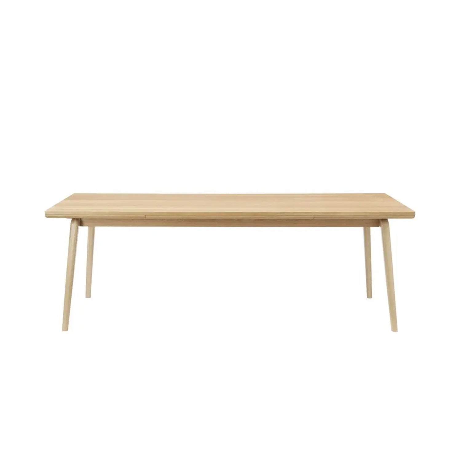 FDB Møbler C65 Extendable dining table