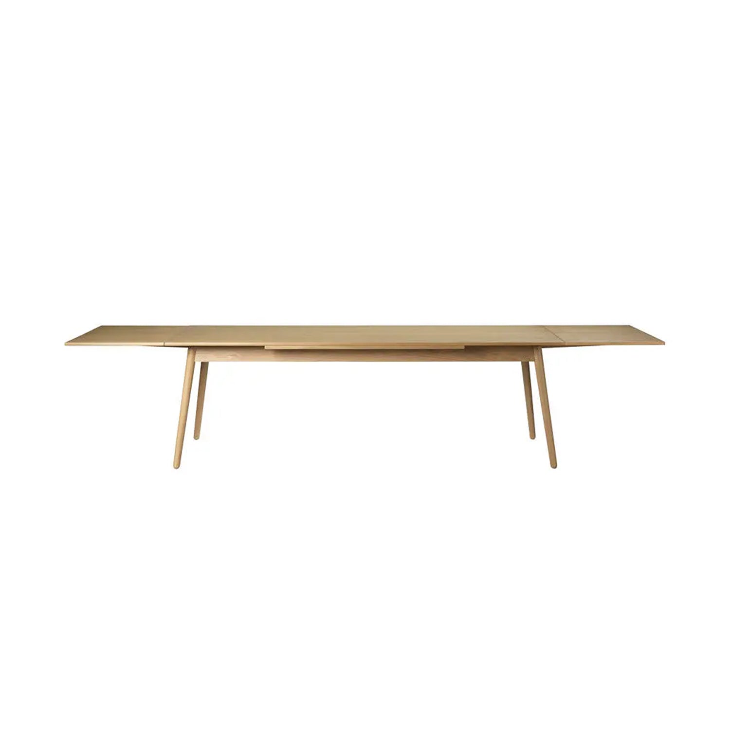 FDB Møbler C35CH Extendable dining table