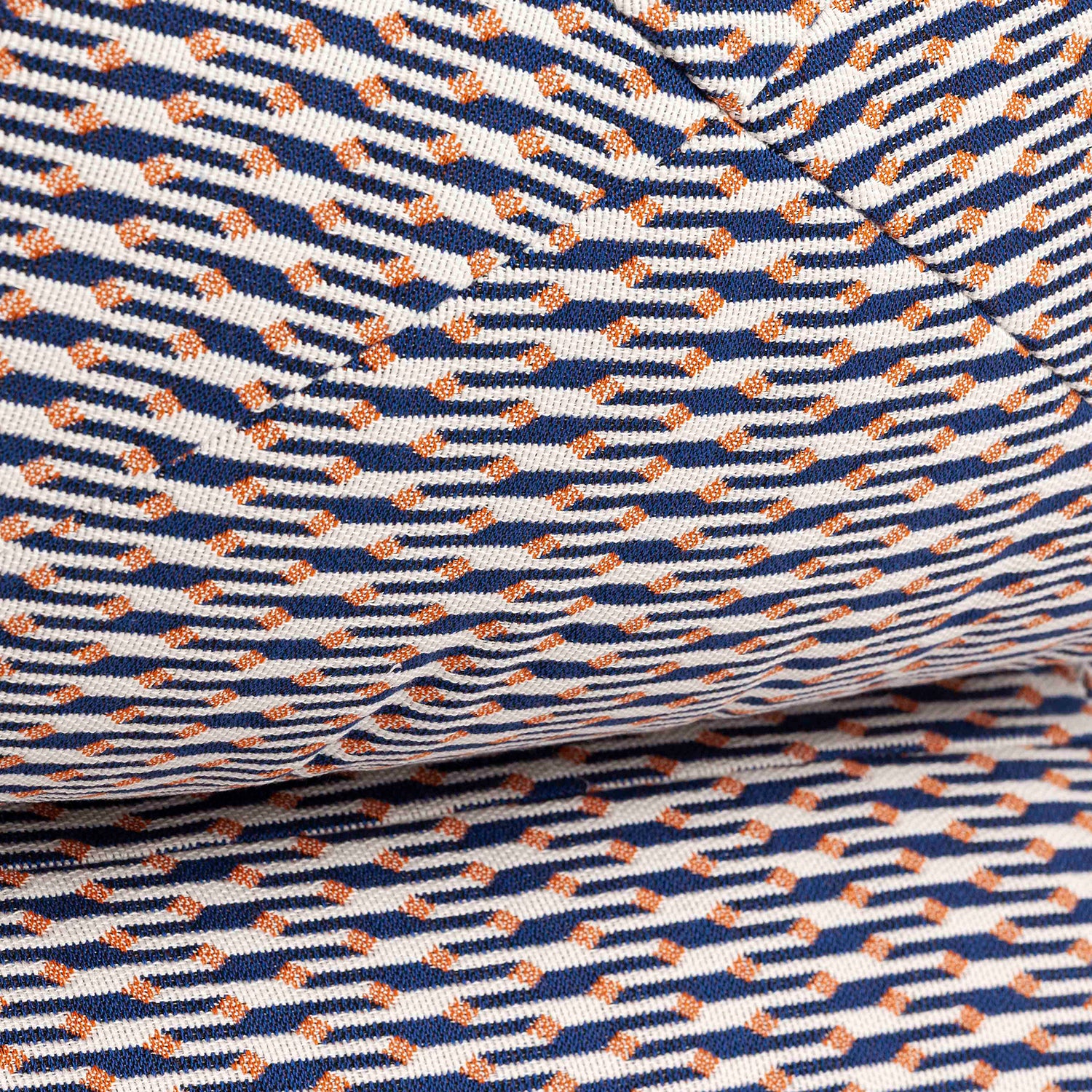 Gan Grapy Outdoor bean bag in deco orange detail shot