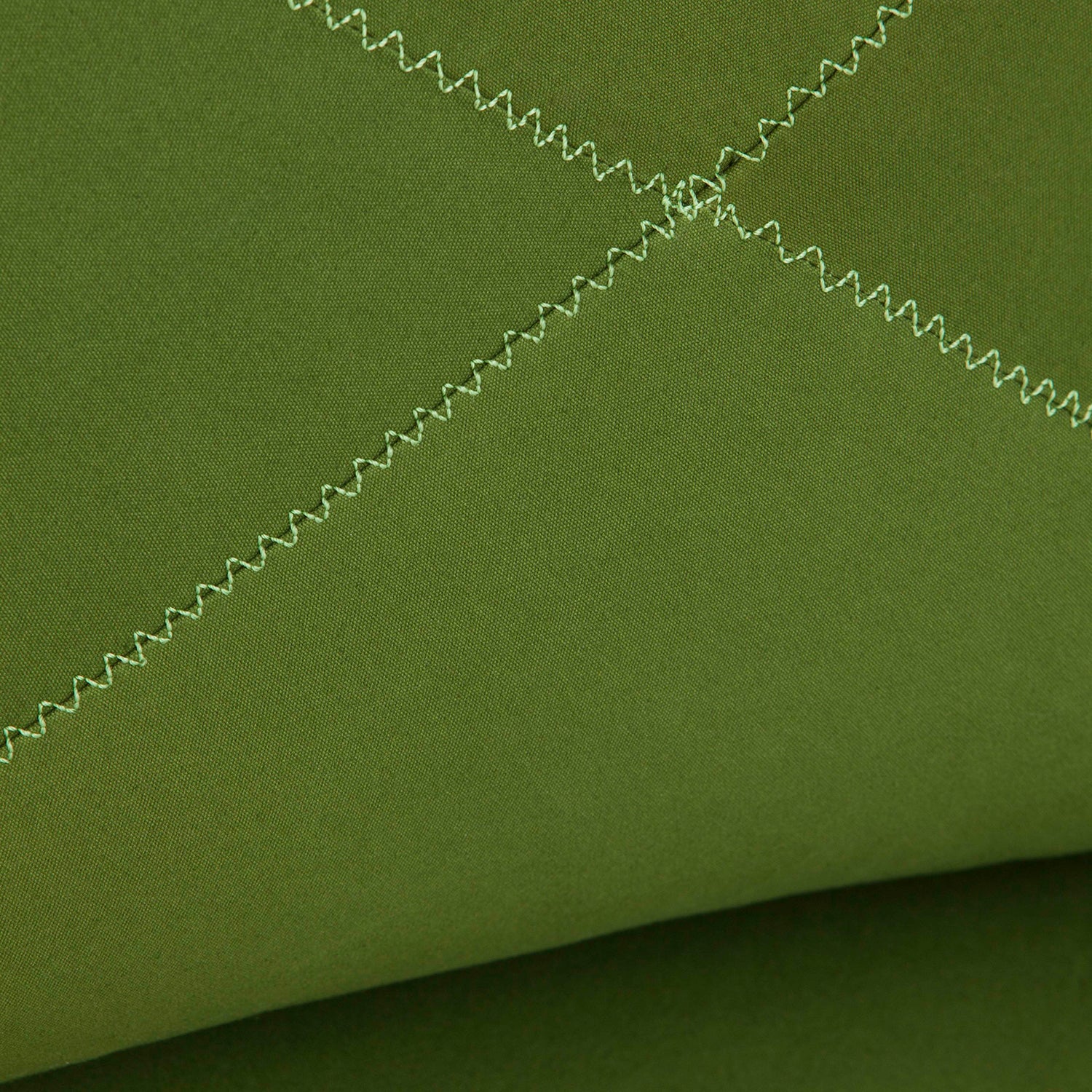 Gan Grapy bean bag in green detail shot