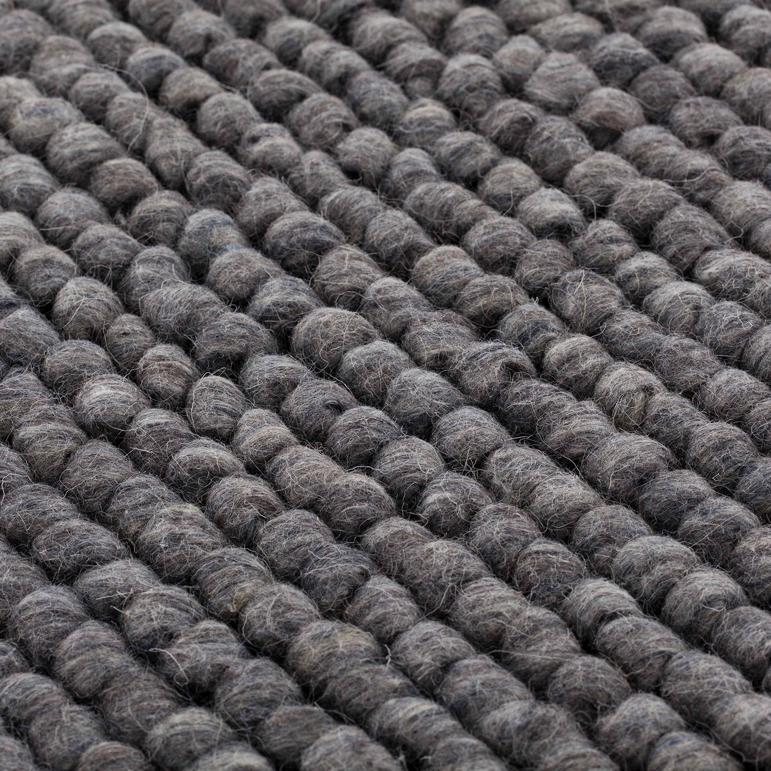 Gan Hoot rug in grey detail shot