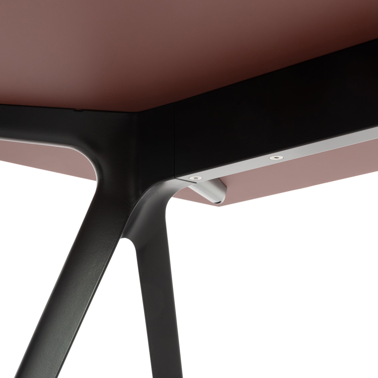 Magis Baquette table detail shot - The Design Choice