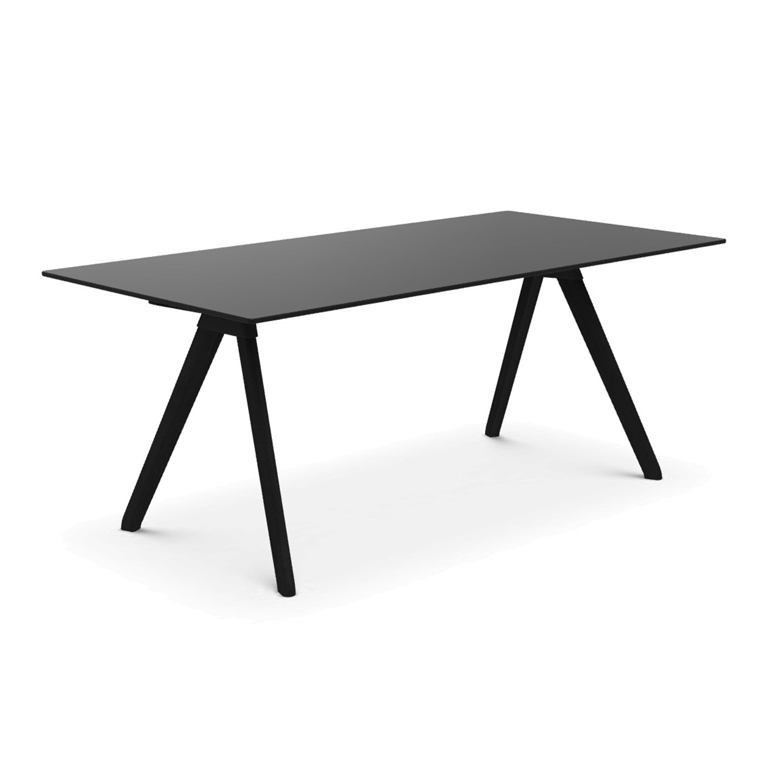 Magis Butch The wild bunch table with black legs and black top