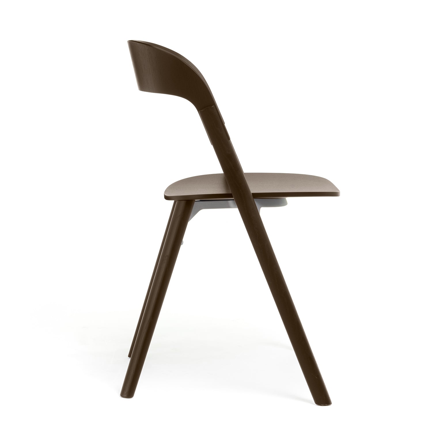 Magis Pila Dining Chair in brown beech