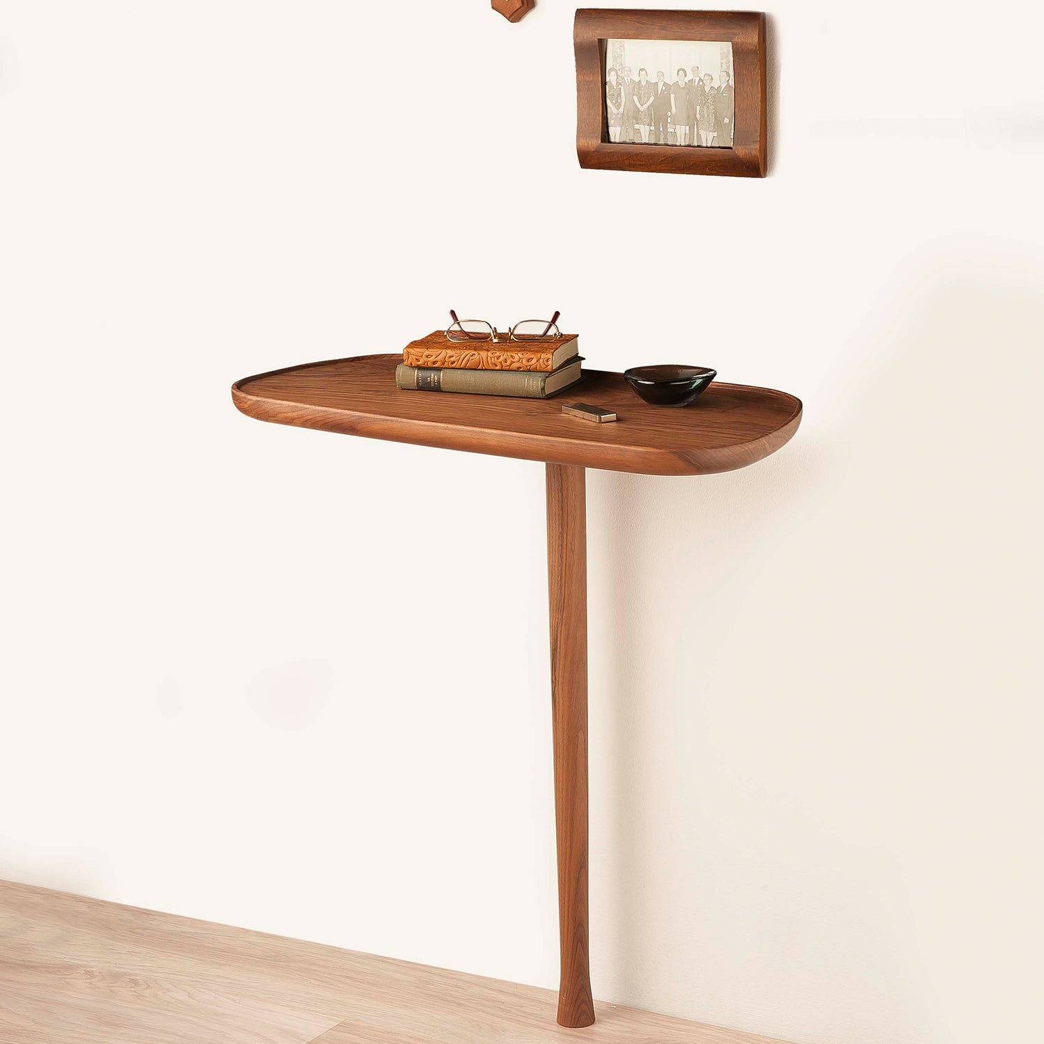 Nomon Consola console table in walnut ambience image