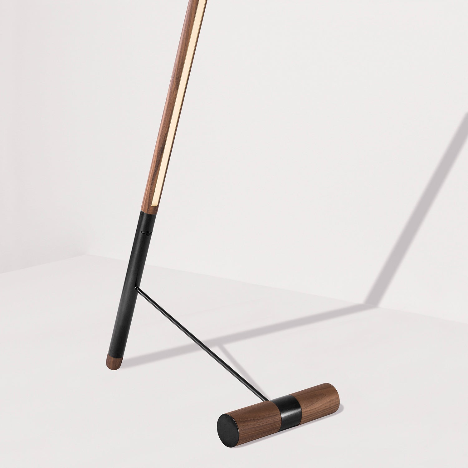 Nomon Linea D Floor Lamp in walnut and graphite