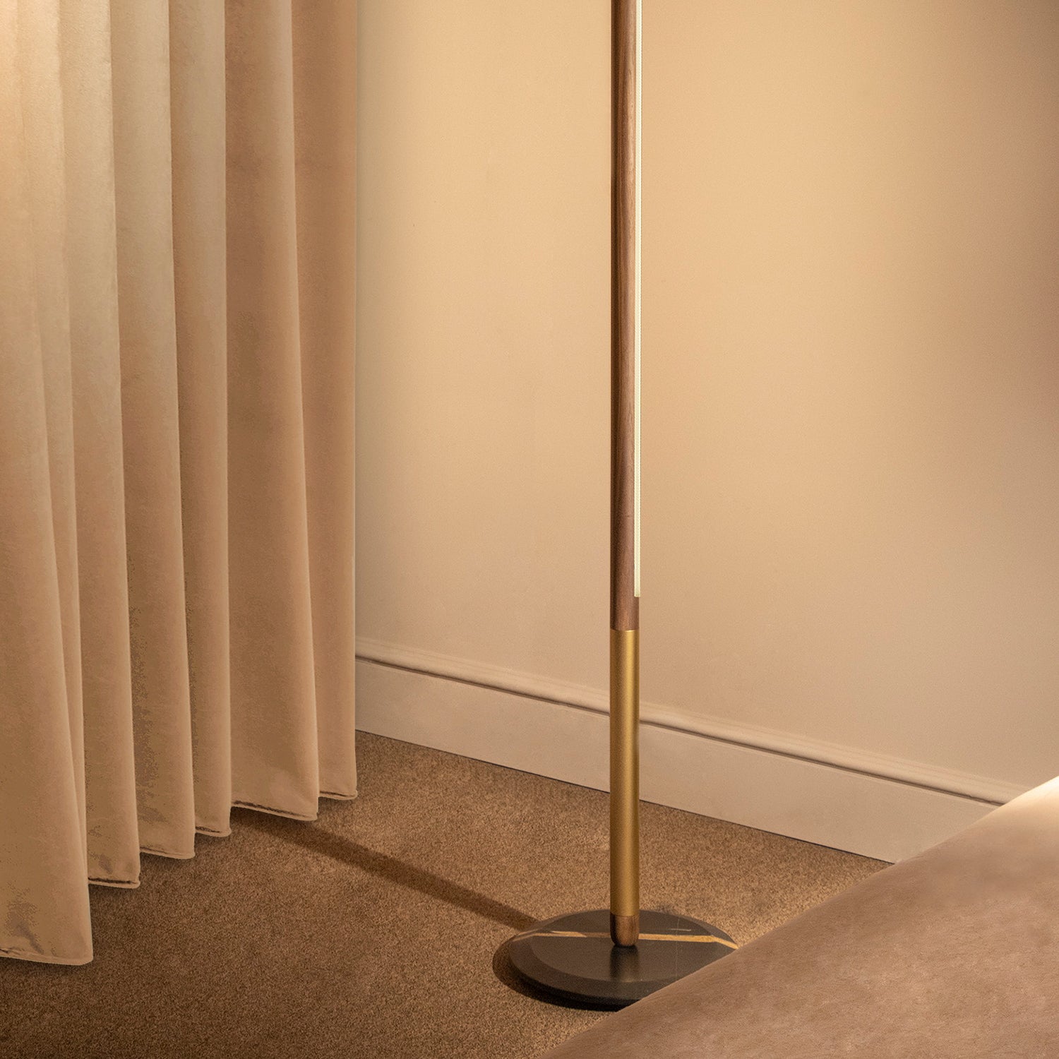 Nomon Linea Uno Floor Lamp in walnut and brass