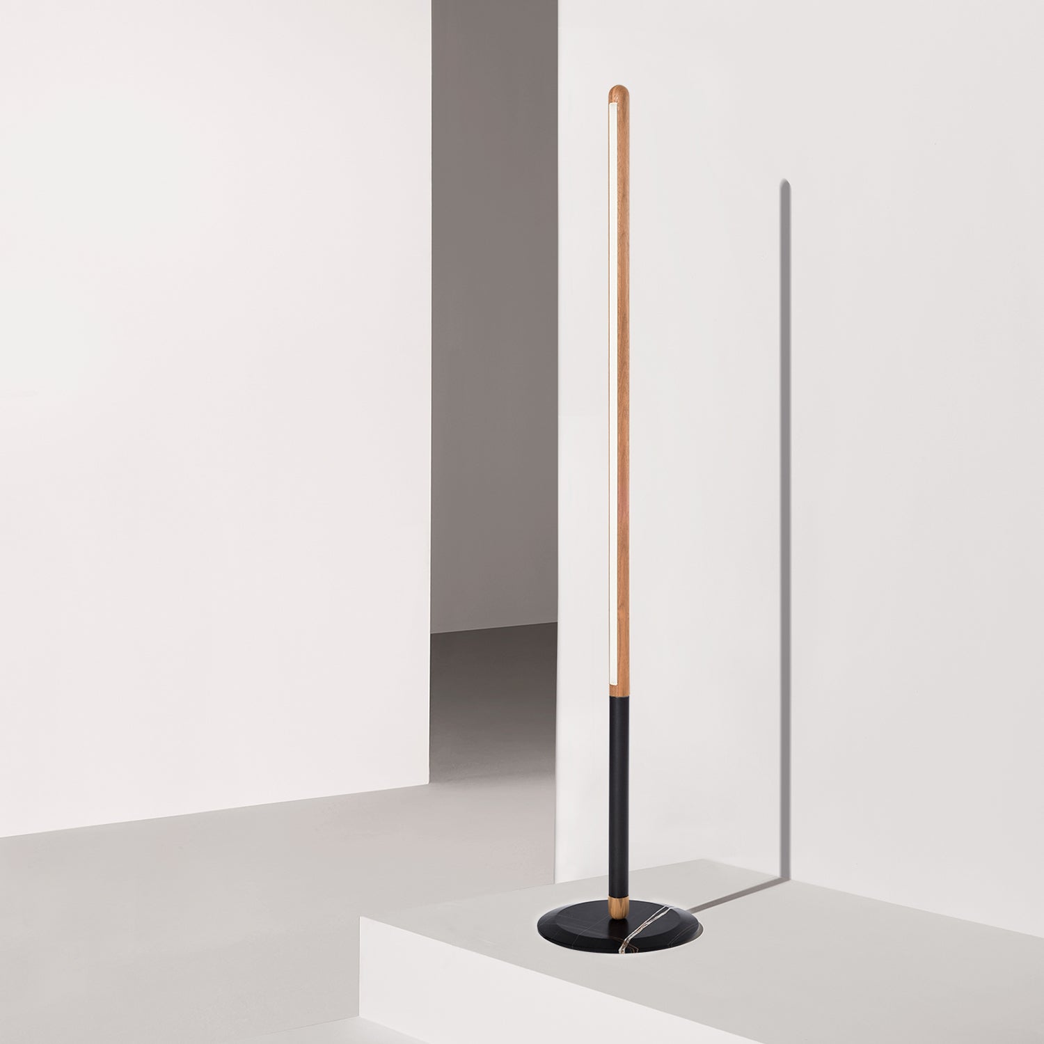 Nomon Linea Uno Floor Lamp in oak and graphite