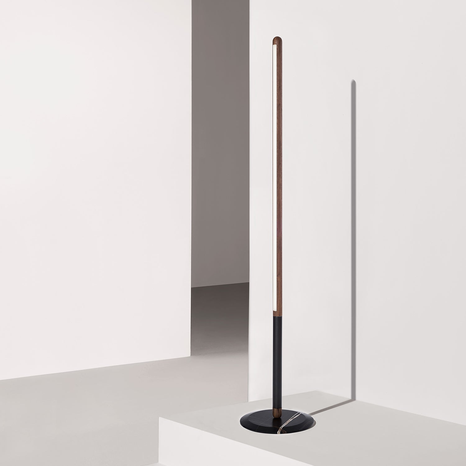 Nomon Linea Uno Floor Lamp in walnut and graphite