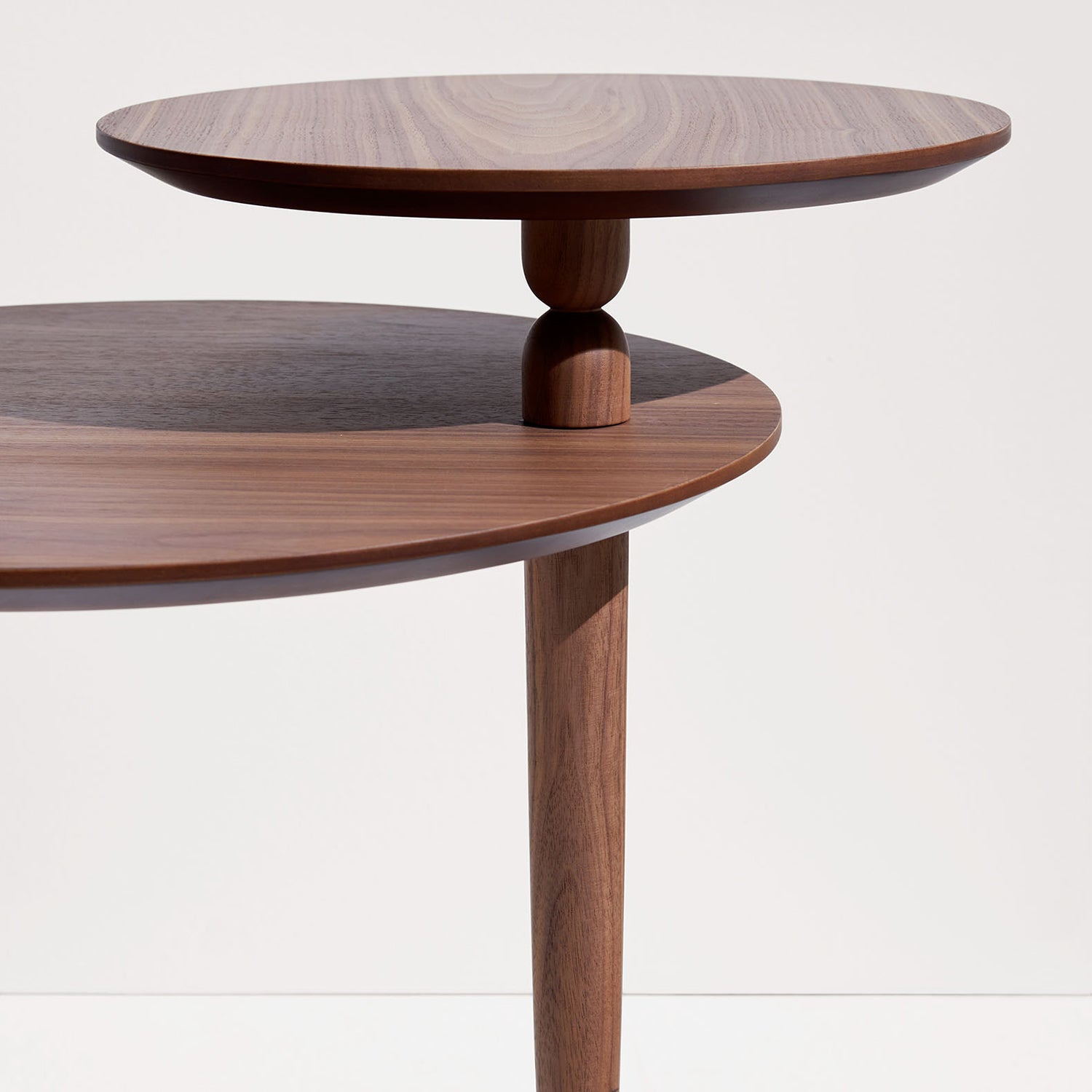 Nomon Mesa Vaiven Side Table in walnut