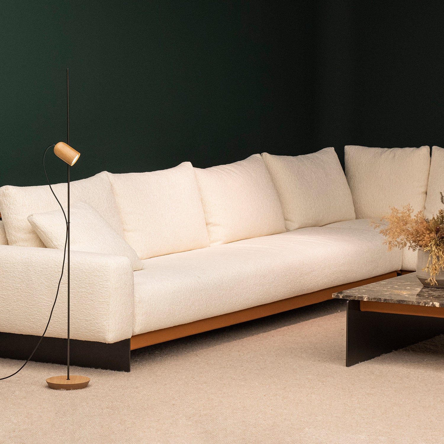 Nomon Onfa Suelo Floor Lamp in oak and graphite