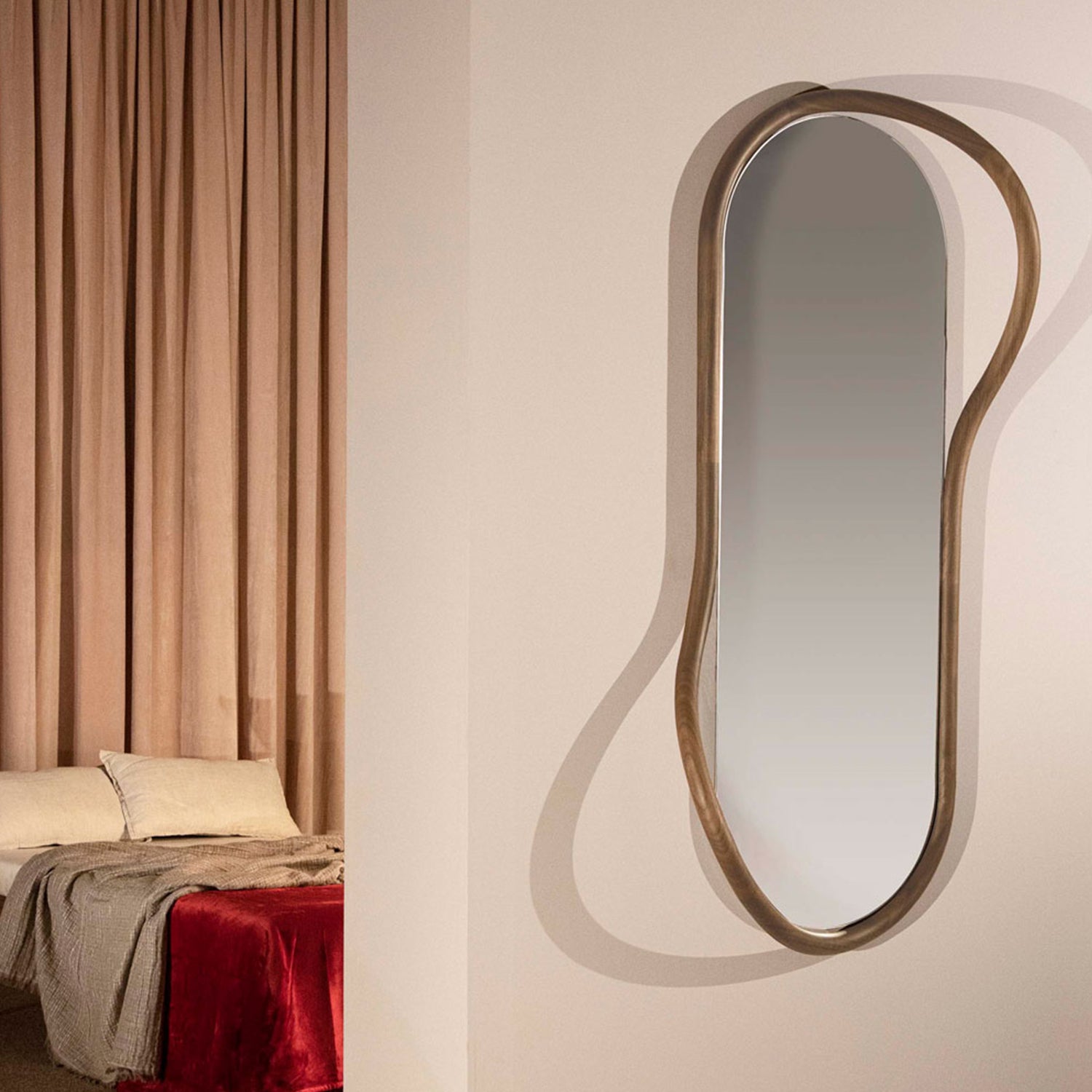 Nomon Espejo Unut Oval Mirror in walnut