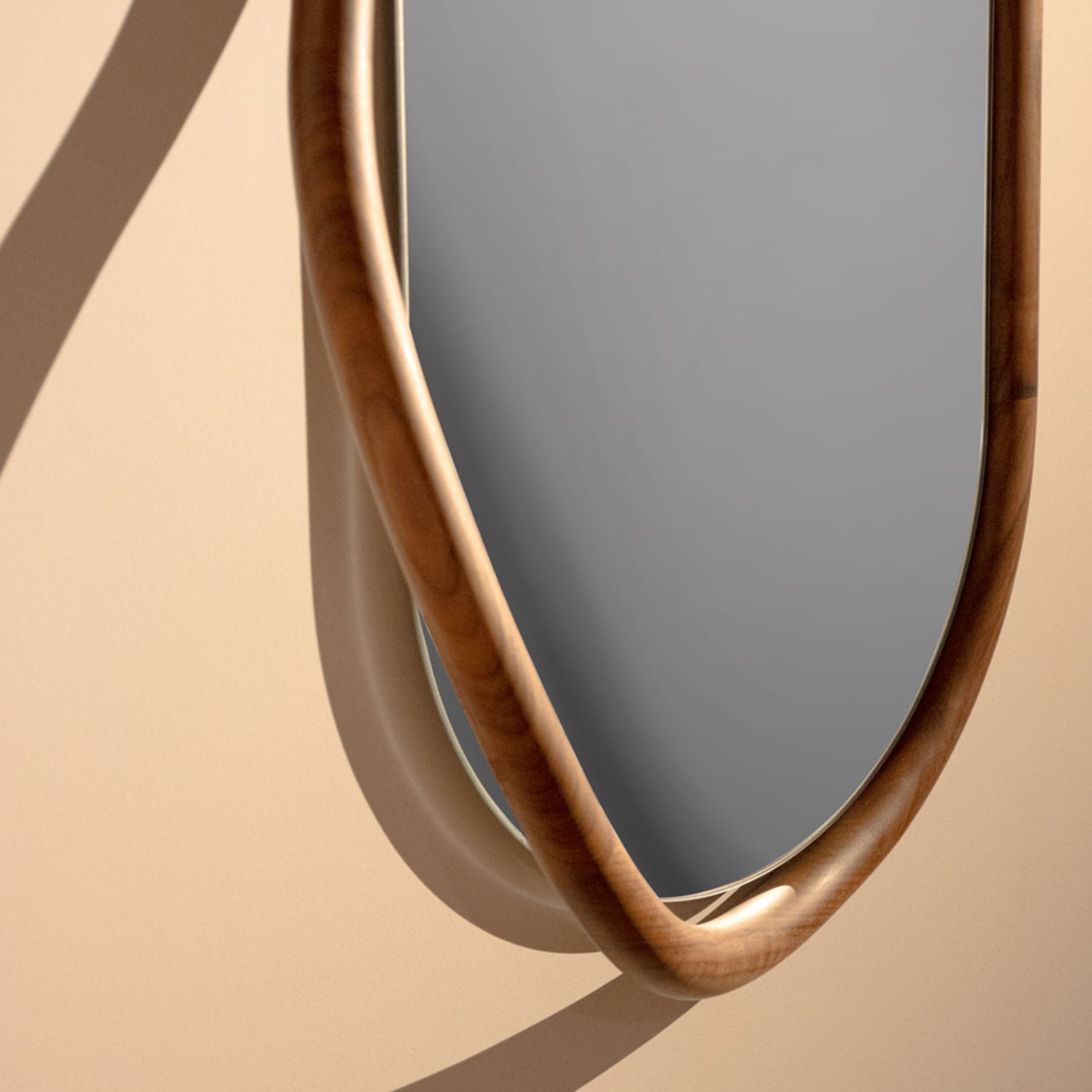 Nomon Espejo Unut Oval Mirror in walnut