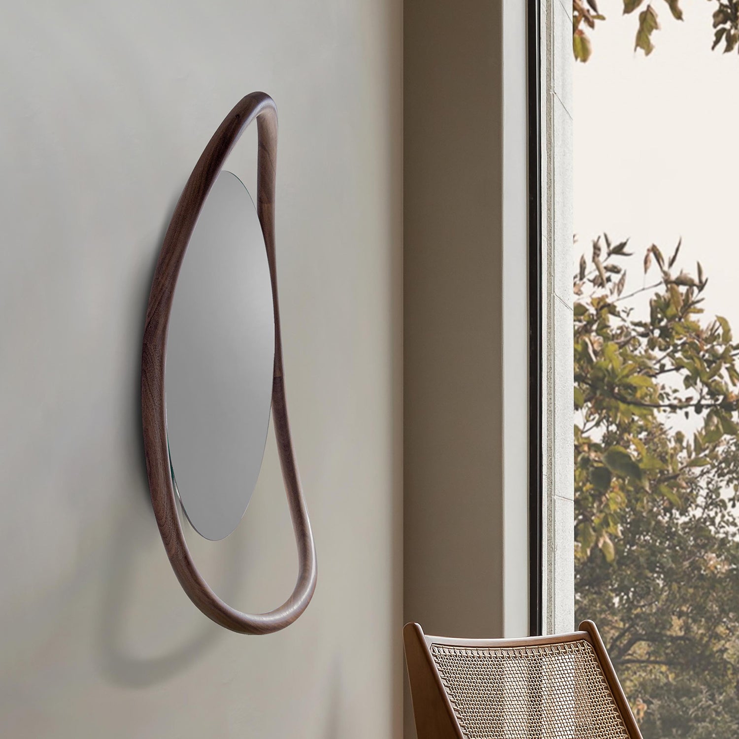 Nomon Espejo Unut Round Mirror in walnut