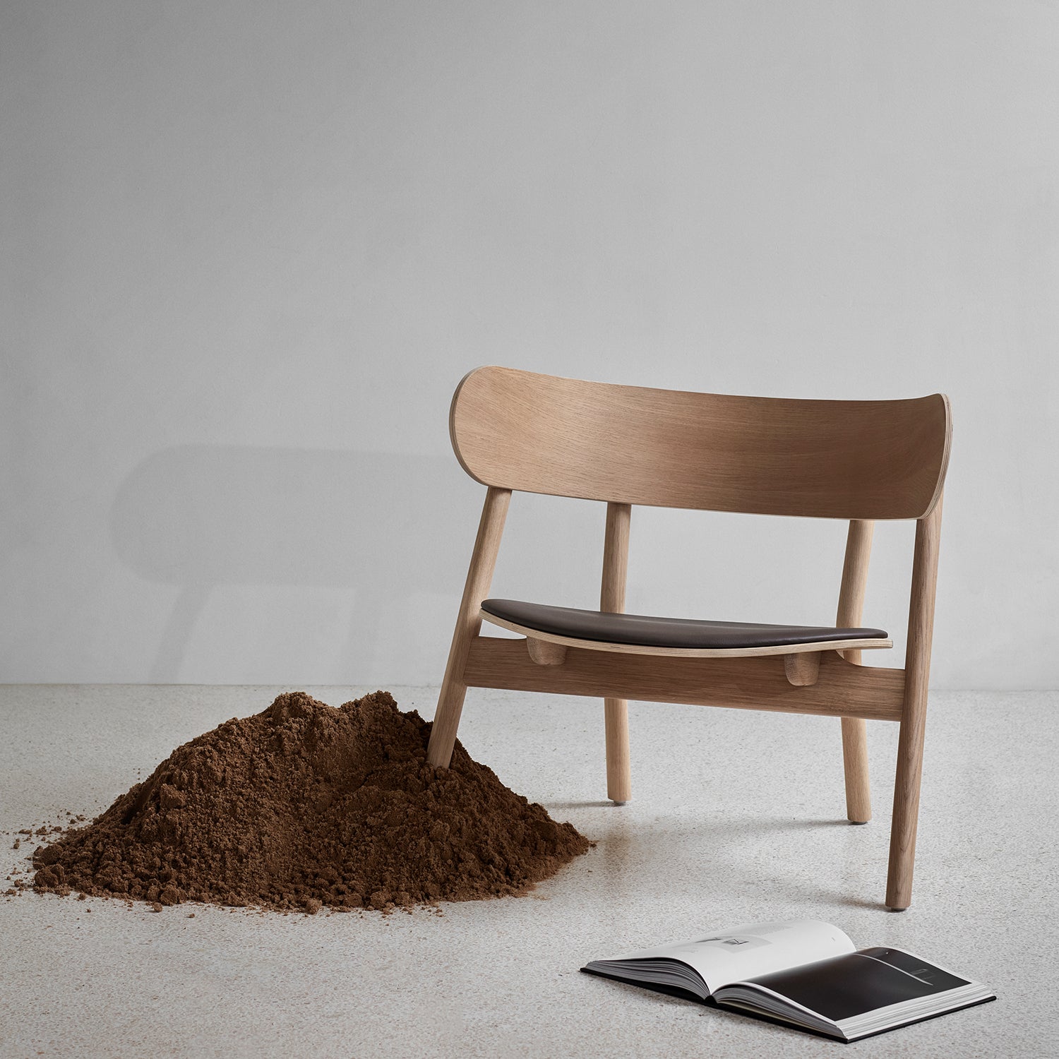 Oaki Lounge Chair - The Design Choice