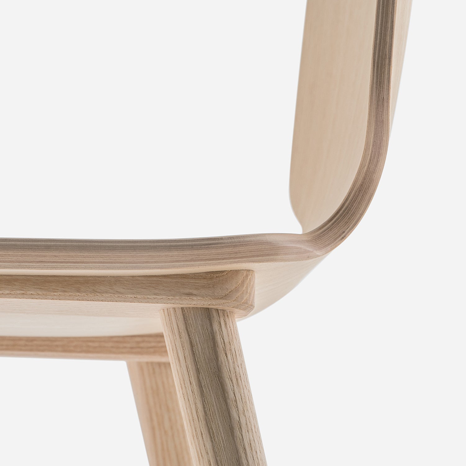 Pedrali Baila 2700 dining chair in ash detail