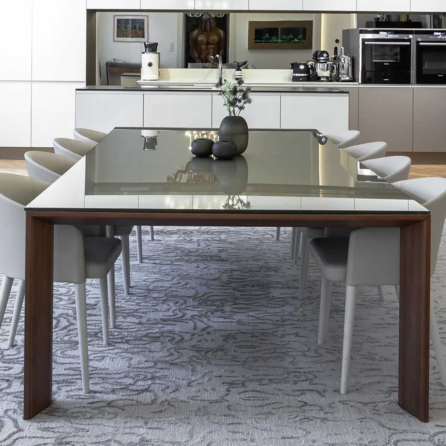 Sovet Italia Toronto dining table ambience image