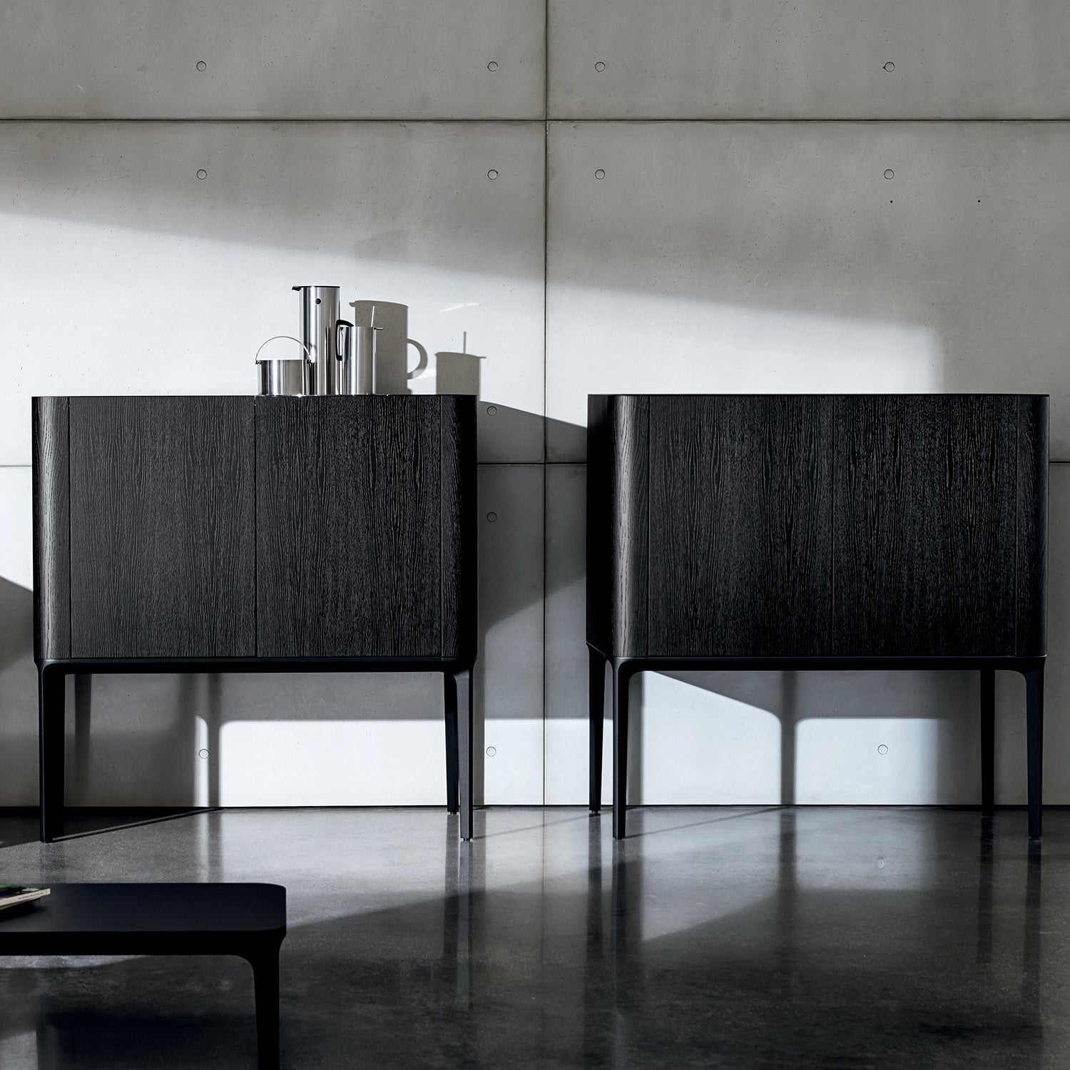 Sovet Italia Madia Slim 2 door sideboard ambience image