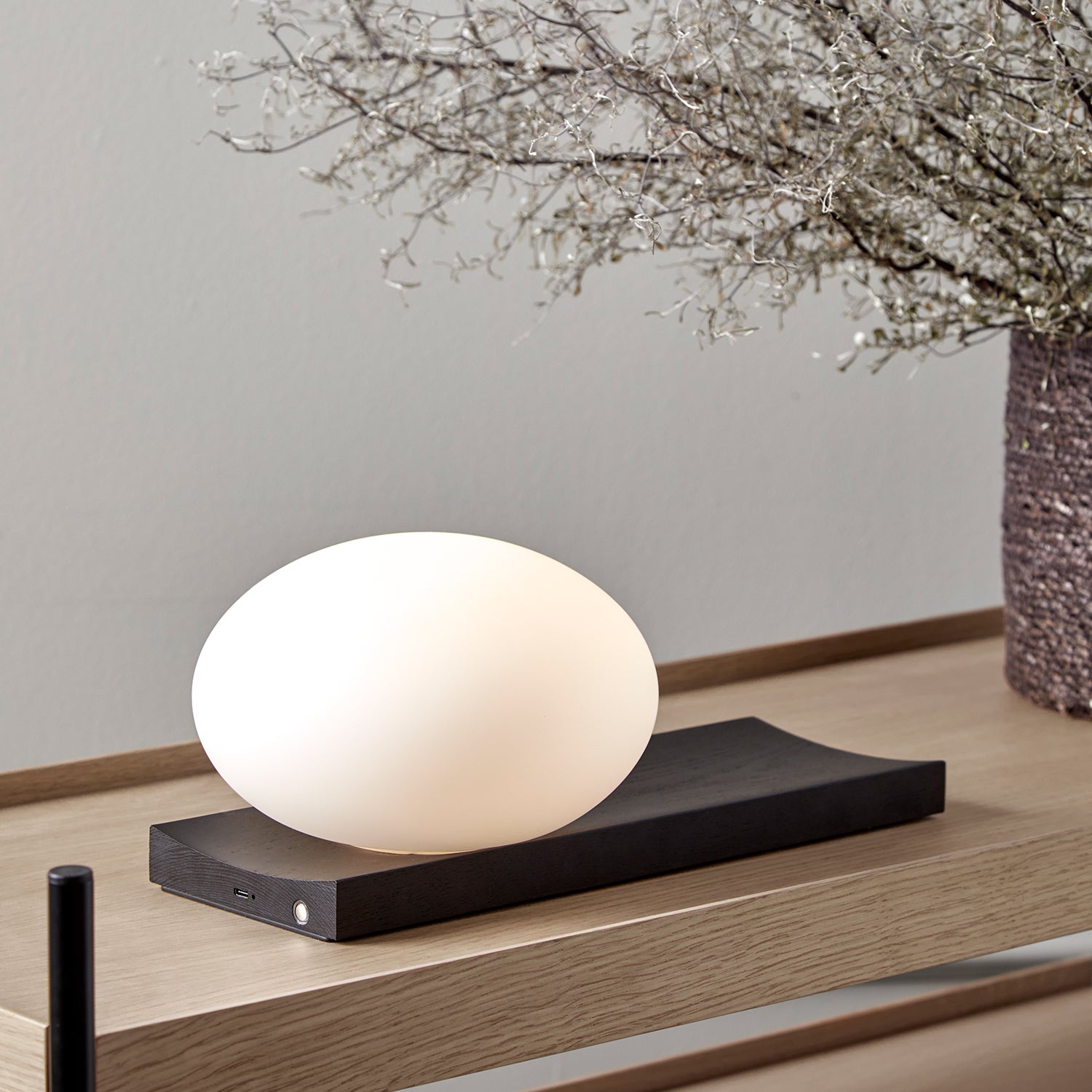 Woud Dew Table & Wall Lamp in black