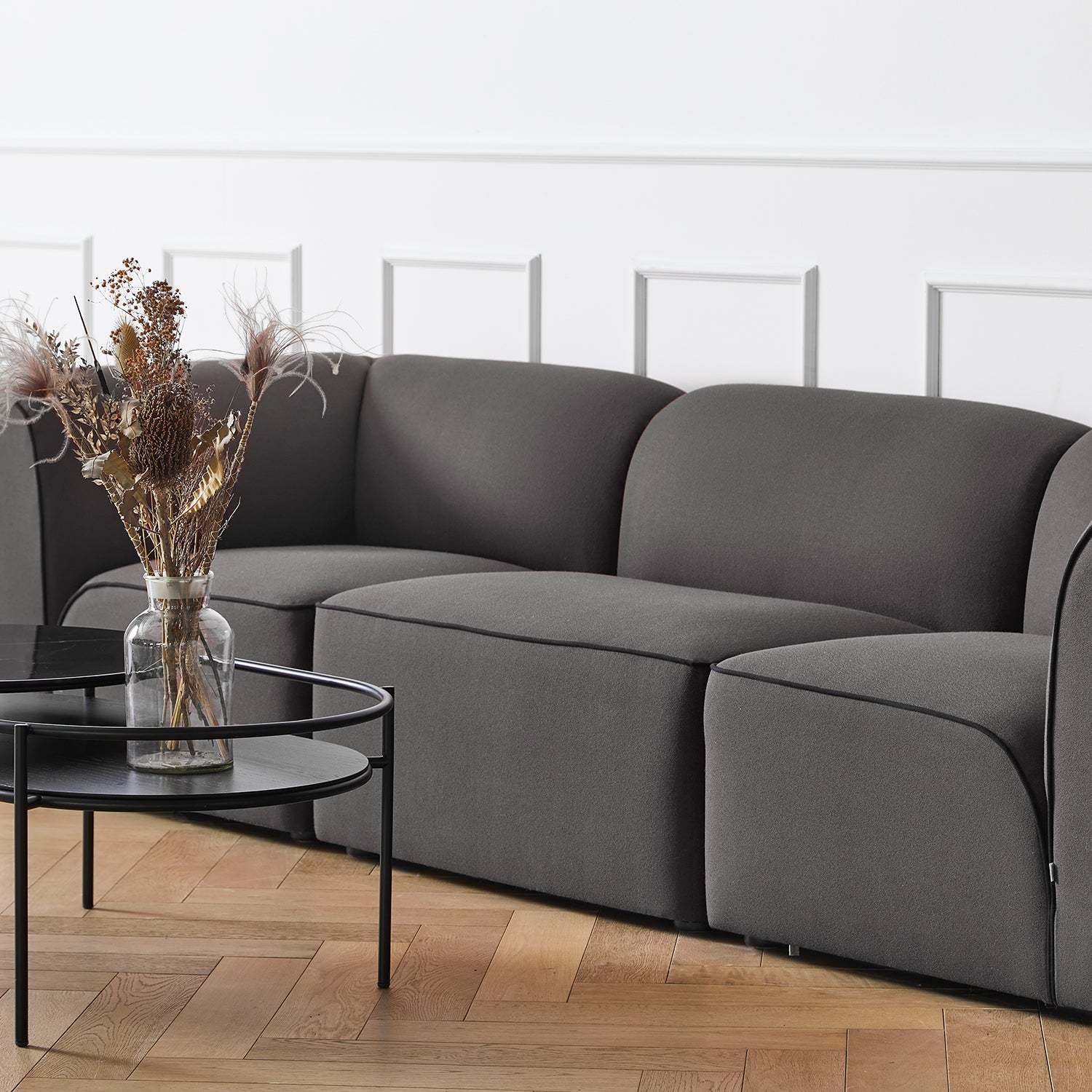 Woud Flora 3 Seater in dark grey