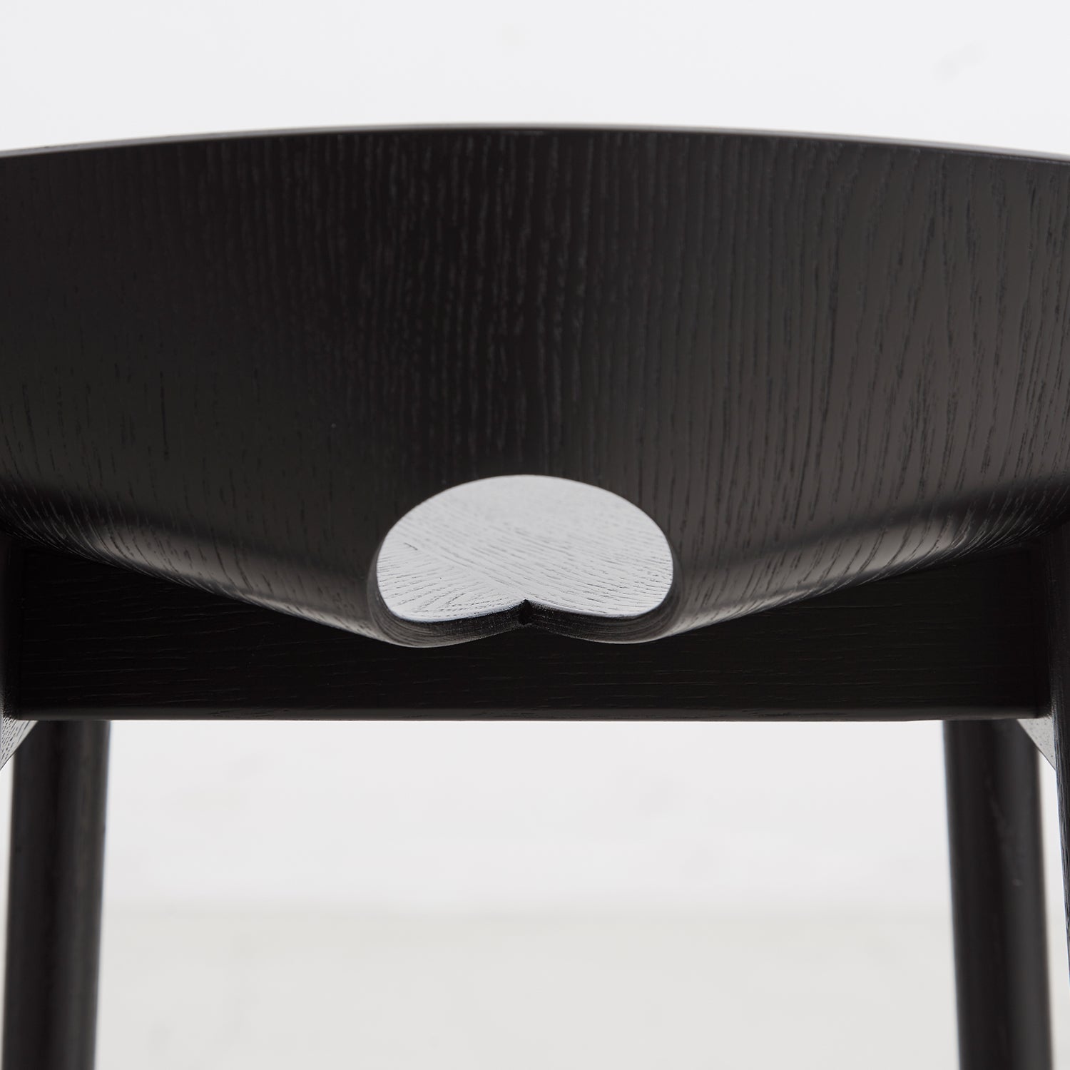 Woud Mono Bar Stool in black