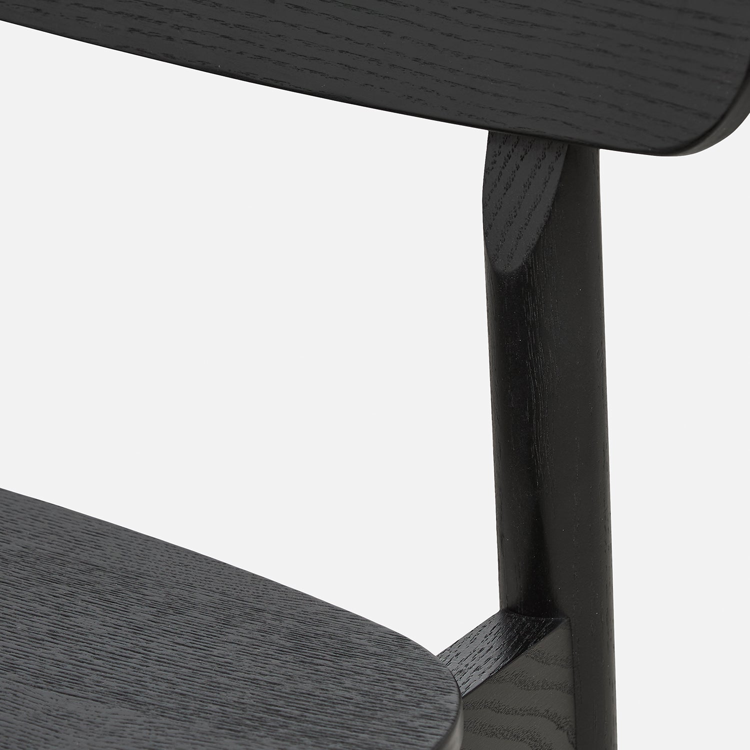 Woud Soma Bar Stool in black