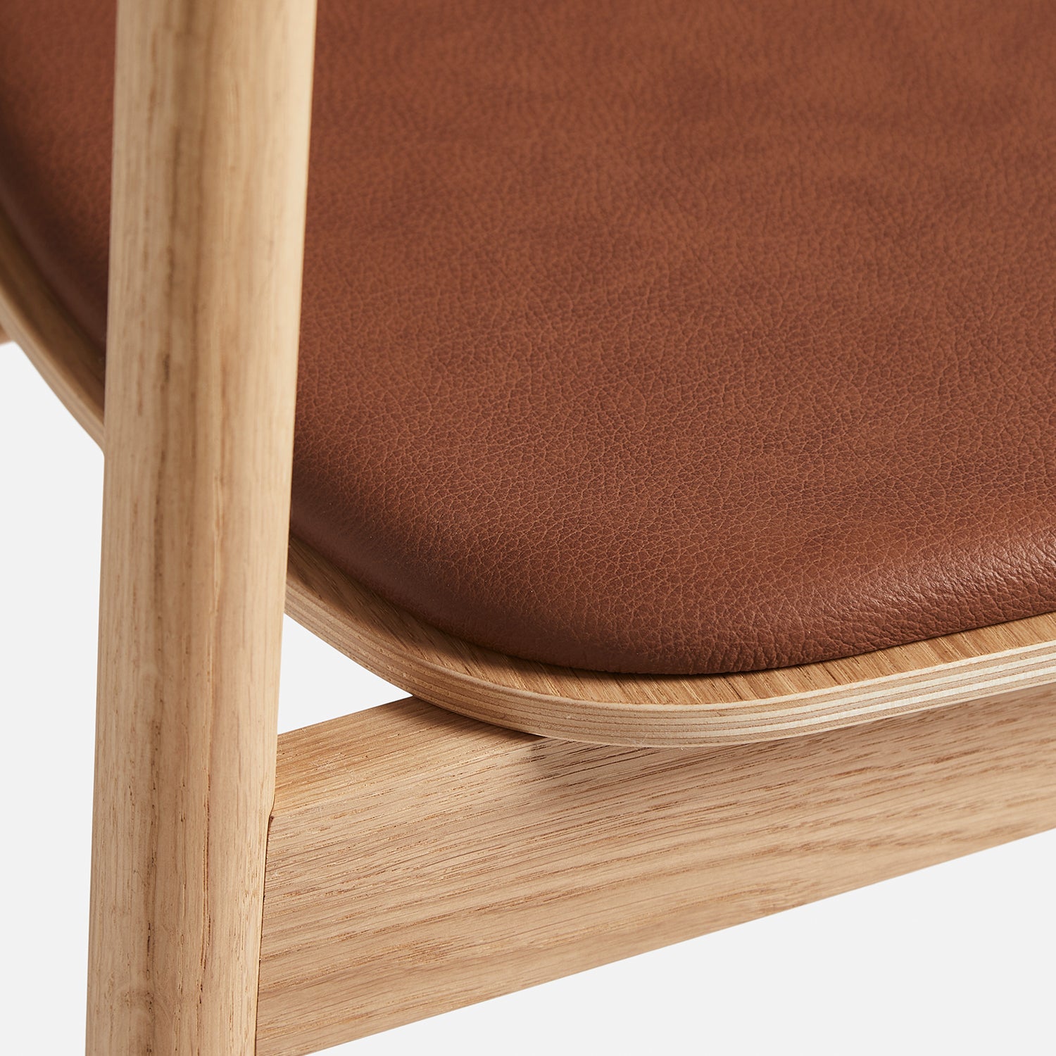 Woud Soma Dining Chair in oak with cognac leather