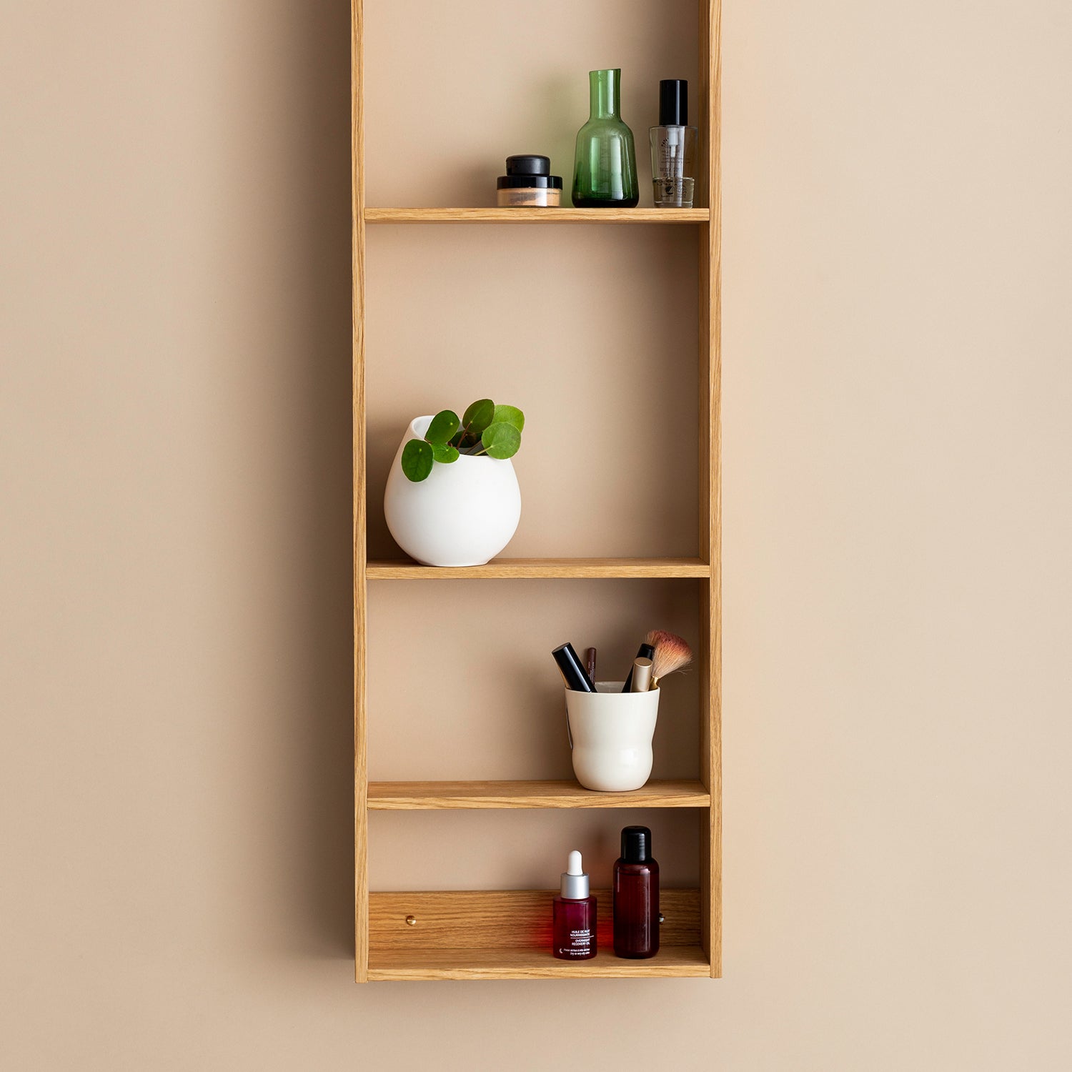 We Do Wood Foursquare wall shelving in oak ambience image