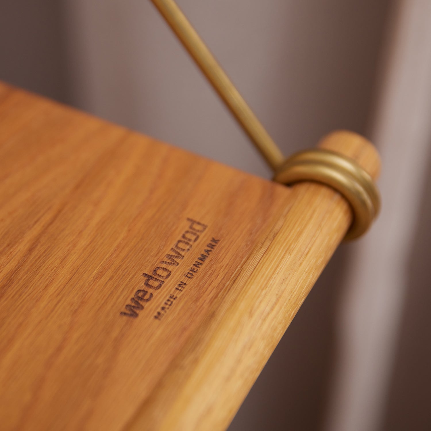 We Do Wood Loop wall mounted desk in oak detail shot